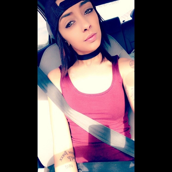 Meet your Posher, Felicia - Picture 1 of 1